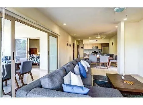Delfino Penthouse location
